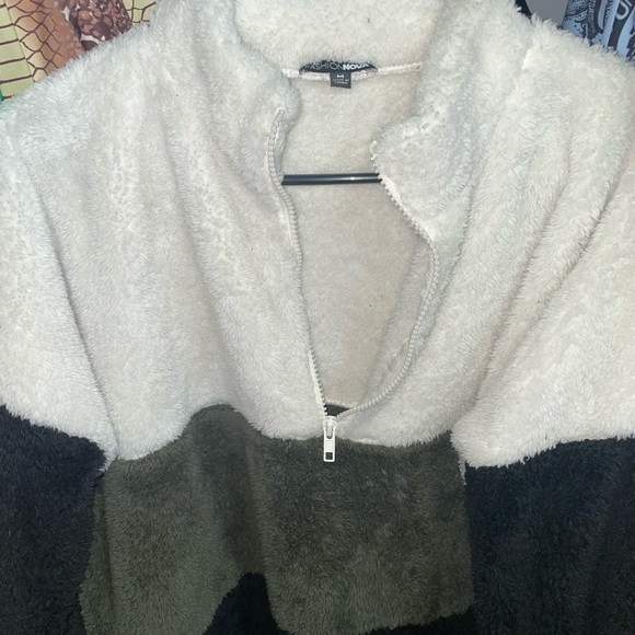 Fashionnova sweater dress - Picture 5 of 6